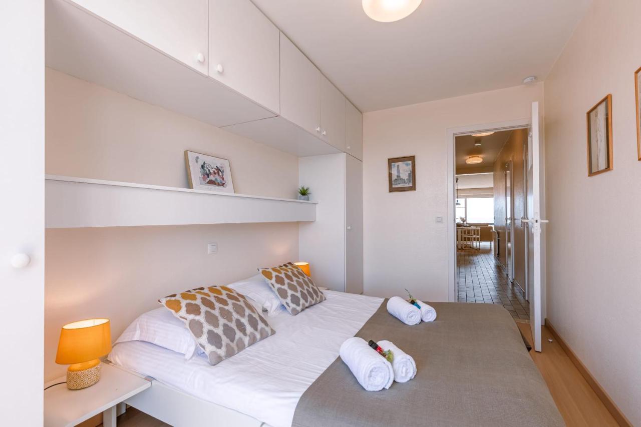 Stunning Seaview Apt On 7Th Floor At Beachfront Кноке-Хайст Екстериор снимка