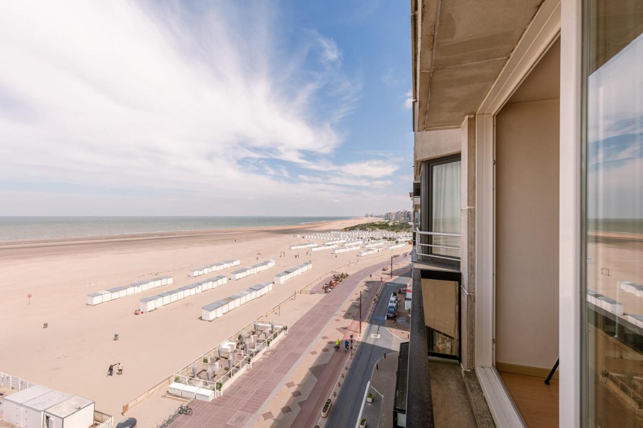 Stunning Seaview Apt On 7Th Floor At Beachfront Кноке-Хайст Екстериор снимка