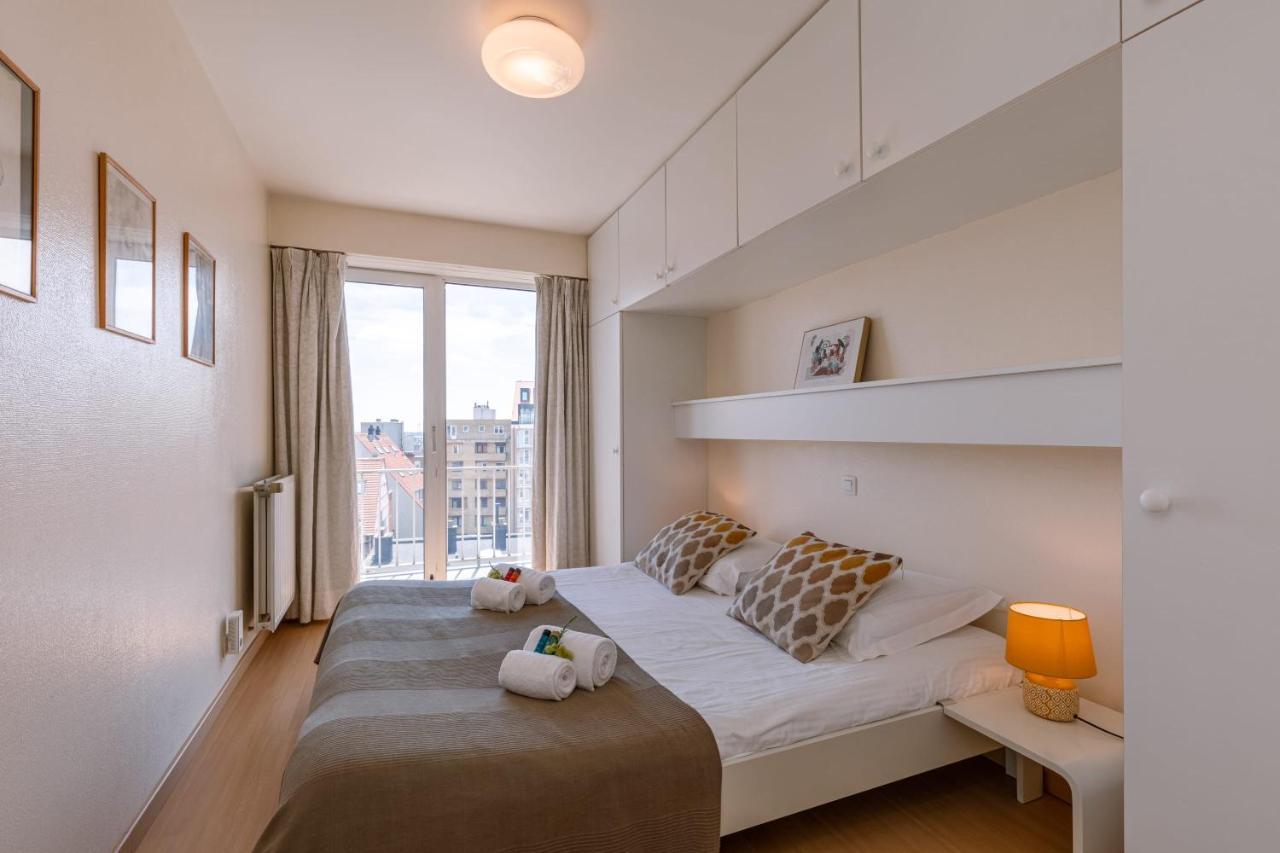 Stunning Seaview Apt On 7Th Floor At Beachfront Кноке-Хайст Екстериор снимка